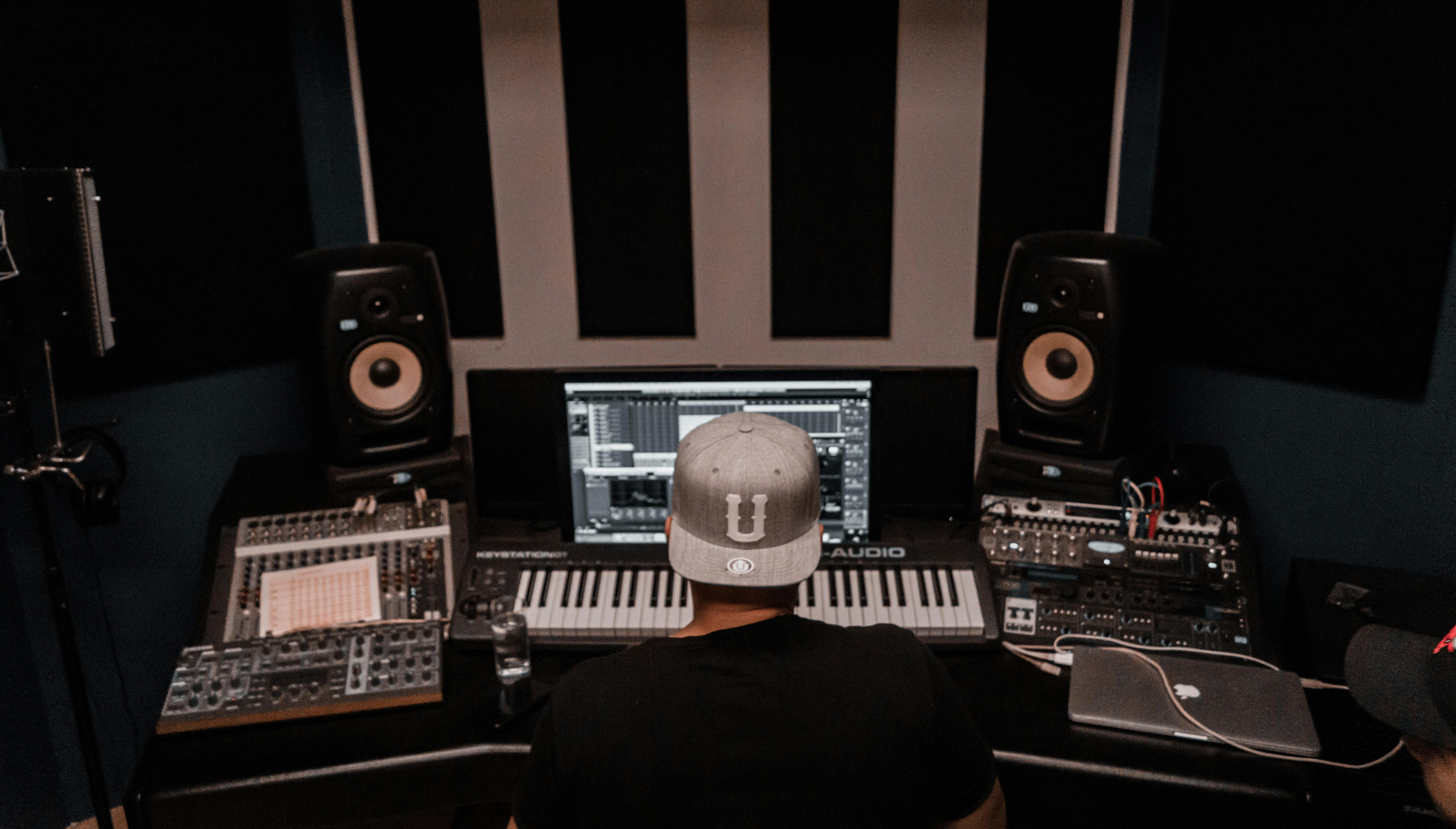 How to Successfully Switch Studio Computers Without Hassle – JZ ...