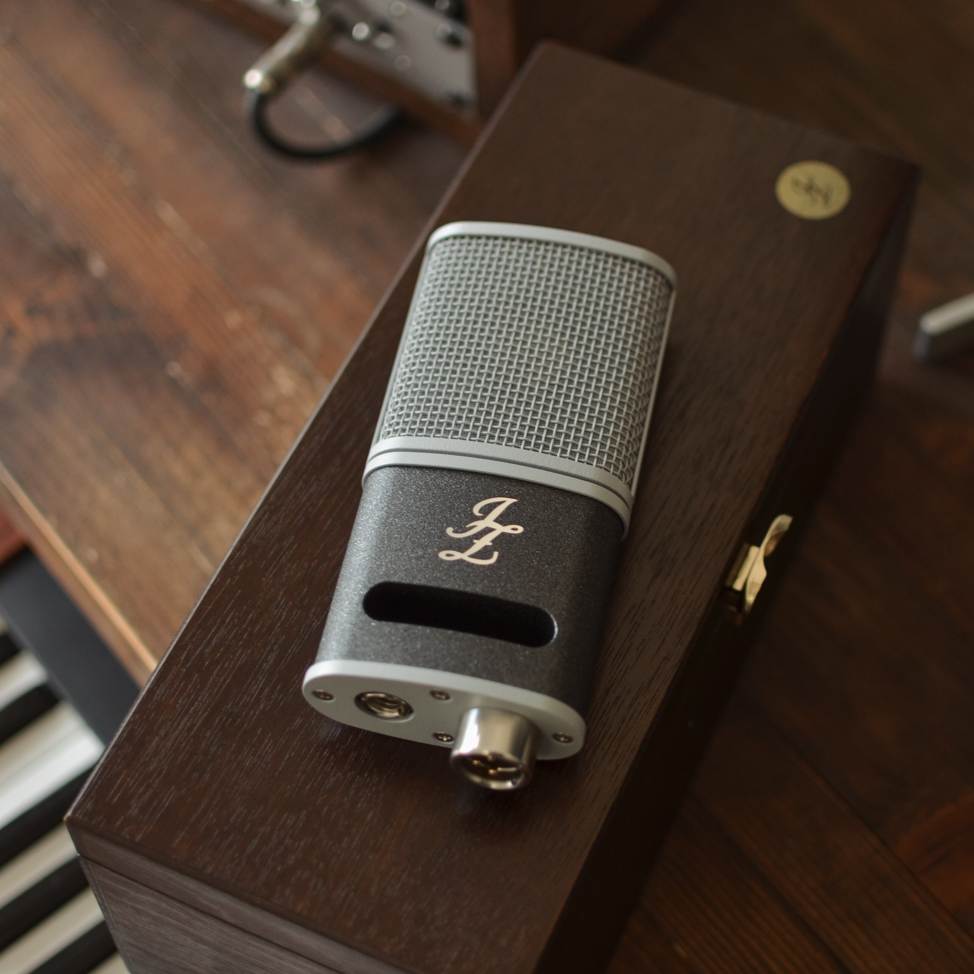JZ Microphones: handcrafted, premium-level studio microphones – JZ